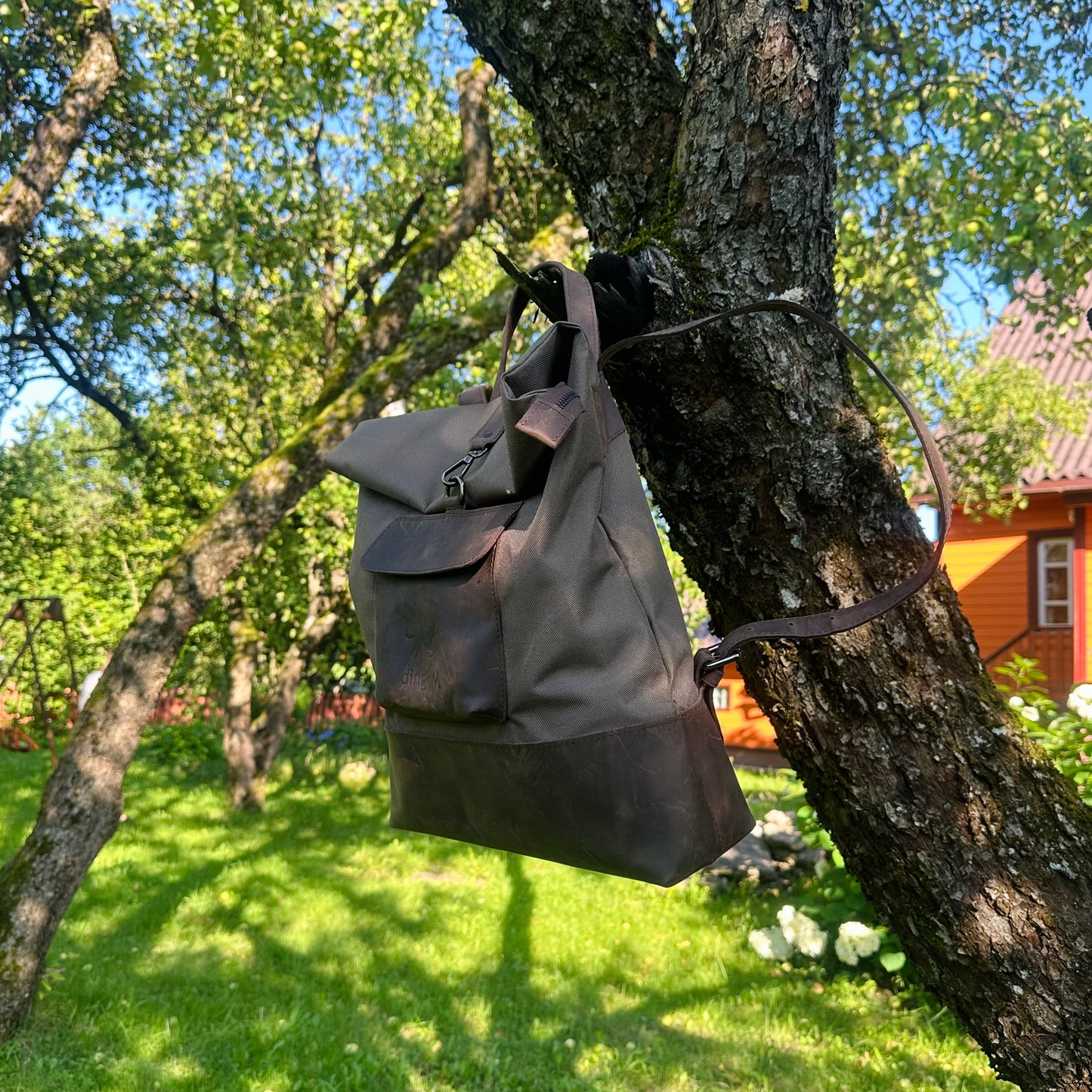 ROLLING BACKPACK