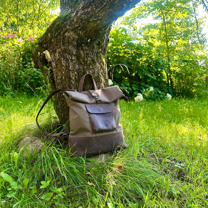 ROLLING BACKPACK