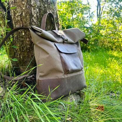 ROLLING BACKPACK